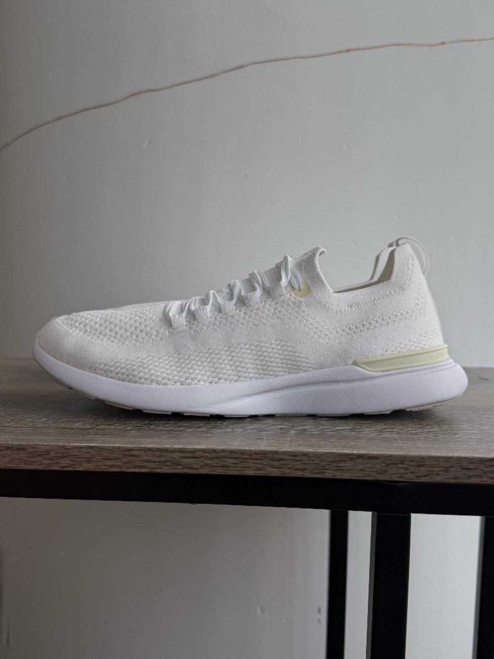 APL Women's TechLoom Breeze Size 7